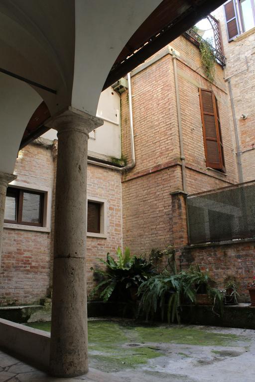B&B Palazzo Migliani Ascoli Piceno Exterior foto